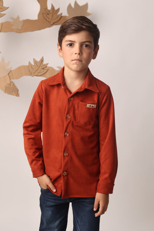 Camisa color terracota con bolsillo “Cool”